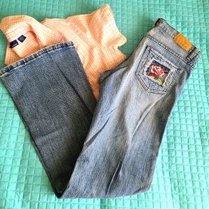 Rose embroidered light flare jeans